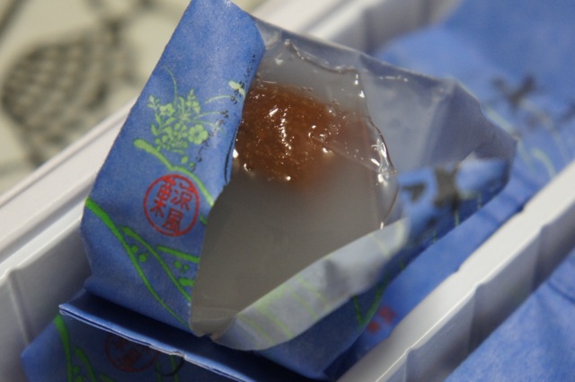 张维中的日本剪贴+―+岐阜县夏日名品:水馒头