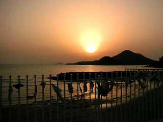 1443695bfc3be6.jpg