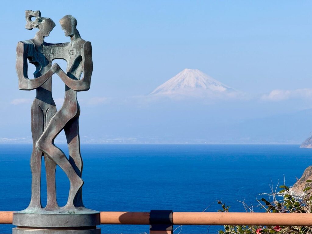 【靜岡】西伊豆海景自駕一日遊！看富士山、堂島天窗洞、松崎町海鼠壁、伊豆戀人岬