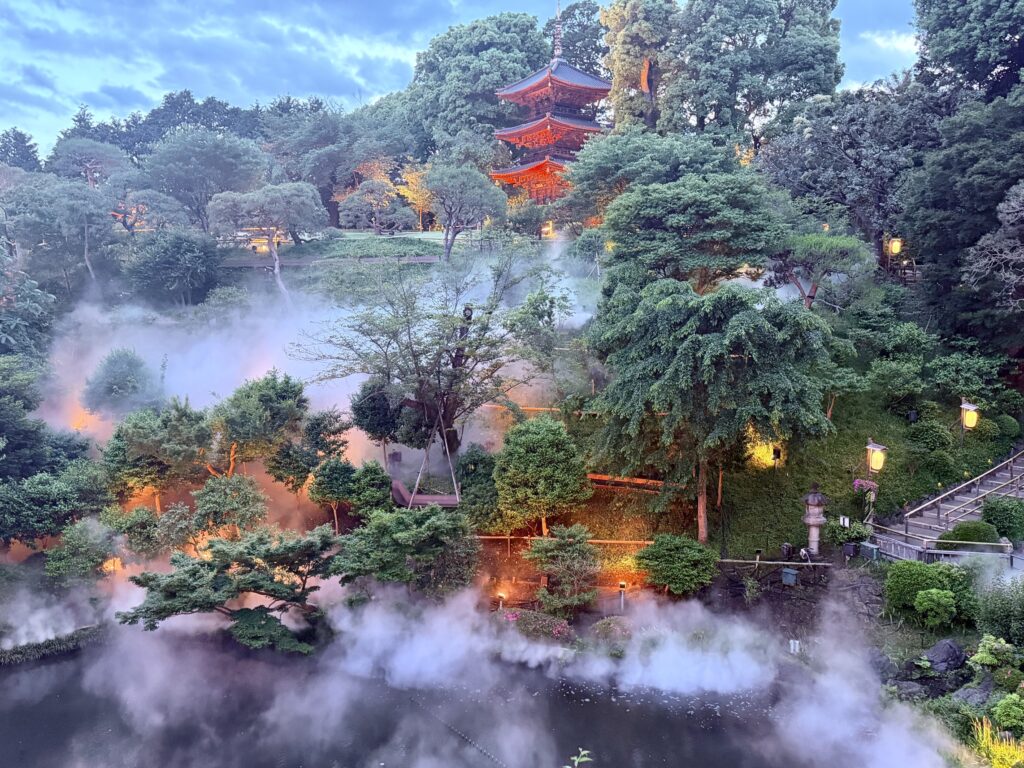 【東京景點】  夜間雲海燈光秀必看！東京樁山莊大飯店「東京雲海～八雲～」 夏季限定登場